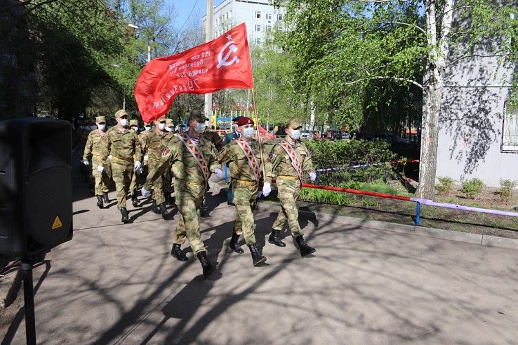 В Октябрьском районе стартовала патриотическая акция «Парад у дома Ветерана»