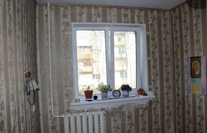 В Орджоникидзевском районе ветеранам помогают с ремонтом жилых помещений