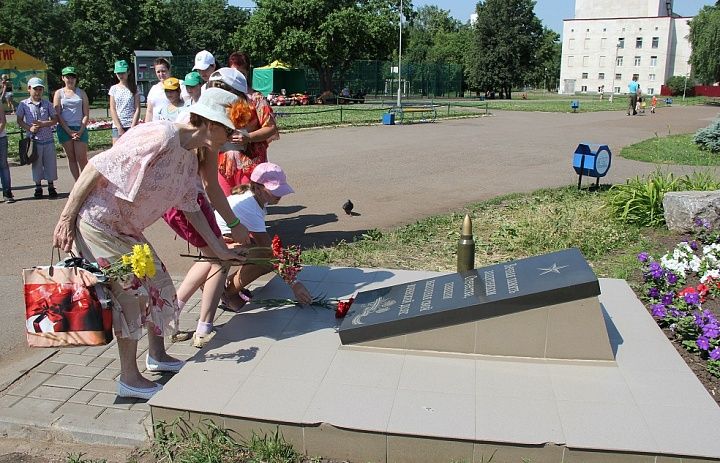 Калининцы провели митинг в День памяти и скорби