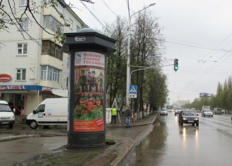 В Октябрьском районе подвели итоги открытого районного конкурса детского изобразительного творчества “Весенний вернисаж” на тему “Краски Победы”, посвященного 70-летию Победы в Великой Отечественной войне