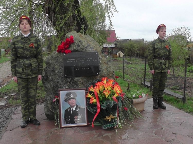 В Нагаево увековечили память Героя Советского Союза В.А. Томарова установкой мемориала