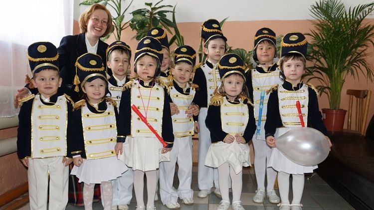 Воспитанники молодежного центра «Молодое творчество» организовали ряд мероприятий, посвященных 70-летию Победы в Великой Отечественной войне