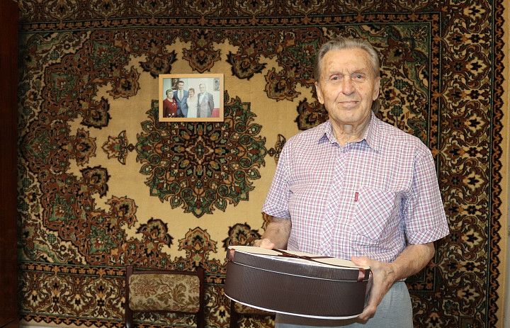 Житель Дёмы отметил свой 90-летний юбилей