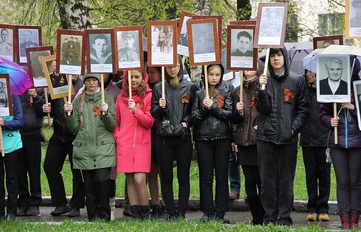 В сквере им. Н.Гастелло состоялся торжественный митинг в честь Дня Победы