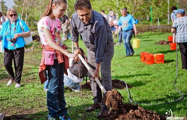 В Уфе появилась Аллея имени радиостанции Коминтерна
