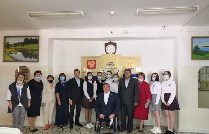 Школьники Ленинского района Уфы написали «Диктант Победы»