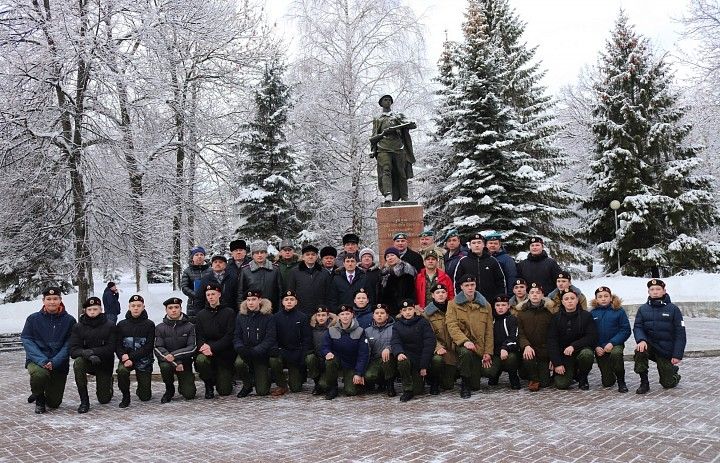 Почтили память Героя Советского Союза Александра Матросова