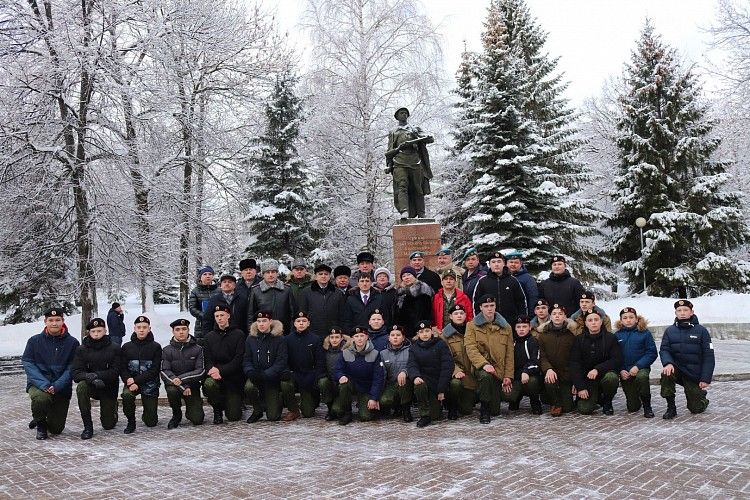 Почтили память Героя Советского Союза Александра Матросова