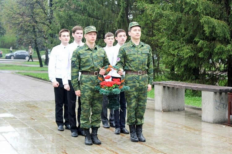 В лицее №107 прошел торжественный митинг