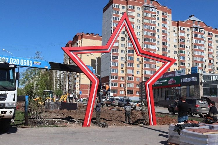 В Кировском районе продолжается благоустройство «Сиреневой аллеи»