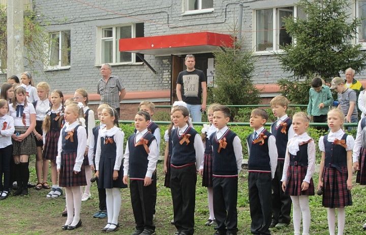 Праздник двора «С Днем Победы!»