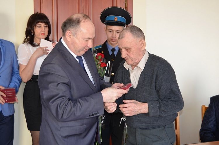 В Орджоникидзевском районе юбилейные медали получат 2 703 человека