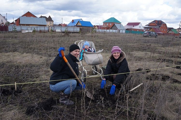 В Уфе в честь 70-летия Победы в Великой Отечественной войне высадили 1000 деревьев