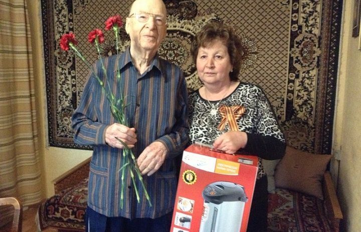 Ветераны Советского района принимают поздравления