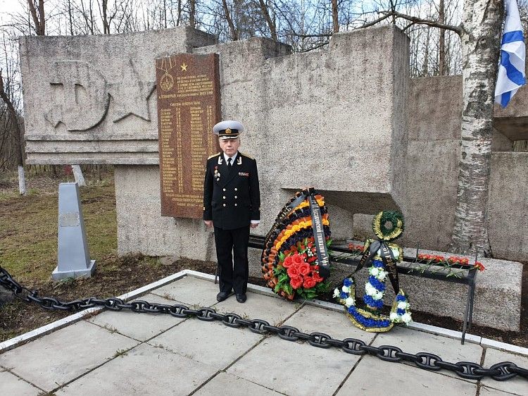 Славные традиции в гимназии школьников Кировского района