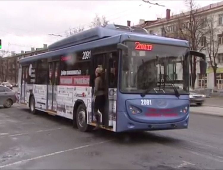 В Уфе стартовала акция «Читающий троллейбус»