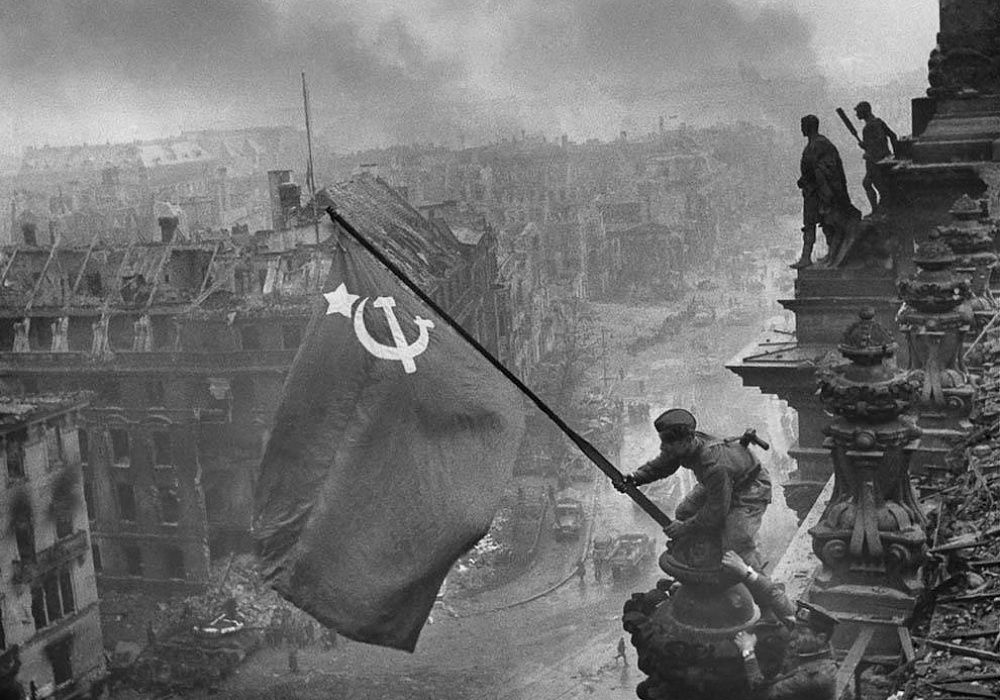VictoryDay02.jpg