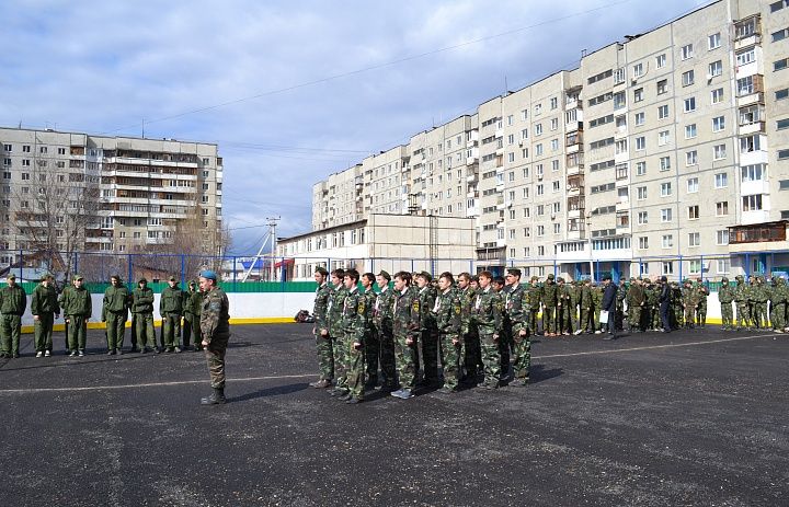                    В Демском районе прошел конкурс строя и песни, посвященный 70-летию Великой Победы 