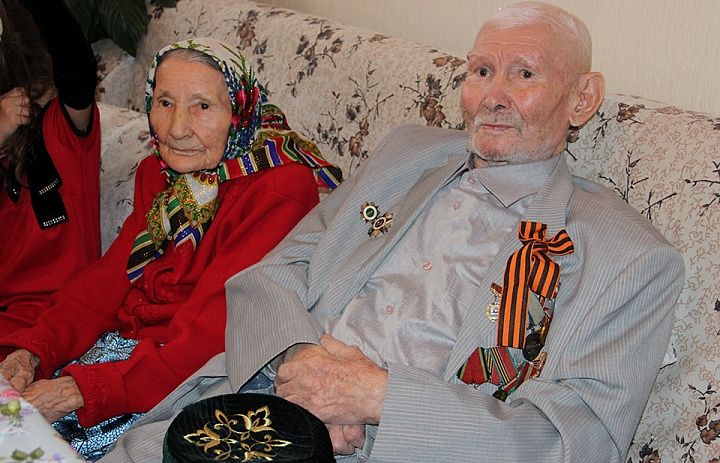 Депутаты поблагодарили ветеранов за великую Победу